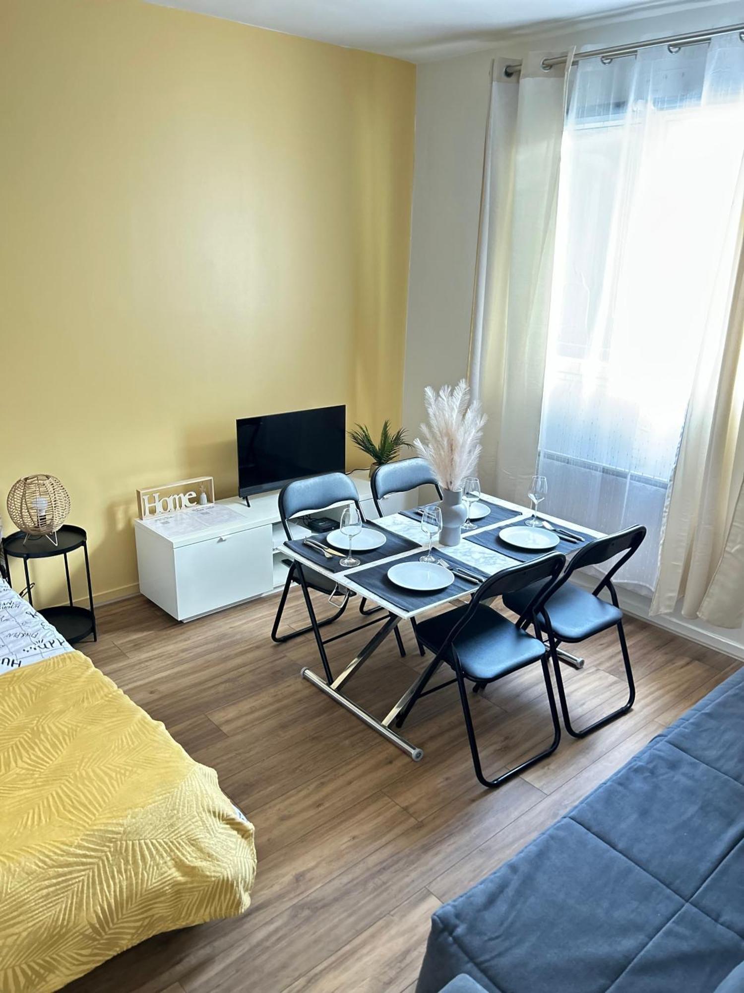La Chapelle-en-Serval Maisonnette Studio Parc Asterix I Roissy Cdg I Chateau De Chantilly I Paris מראה חיצוני תמונה